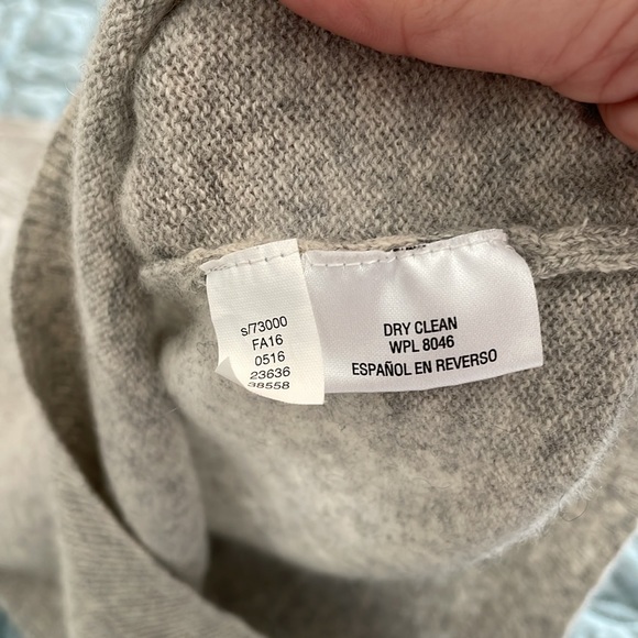Charter club cashmere gray sweater size small - Picture 8 of 8